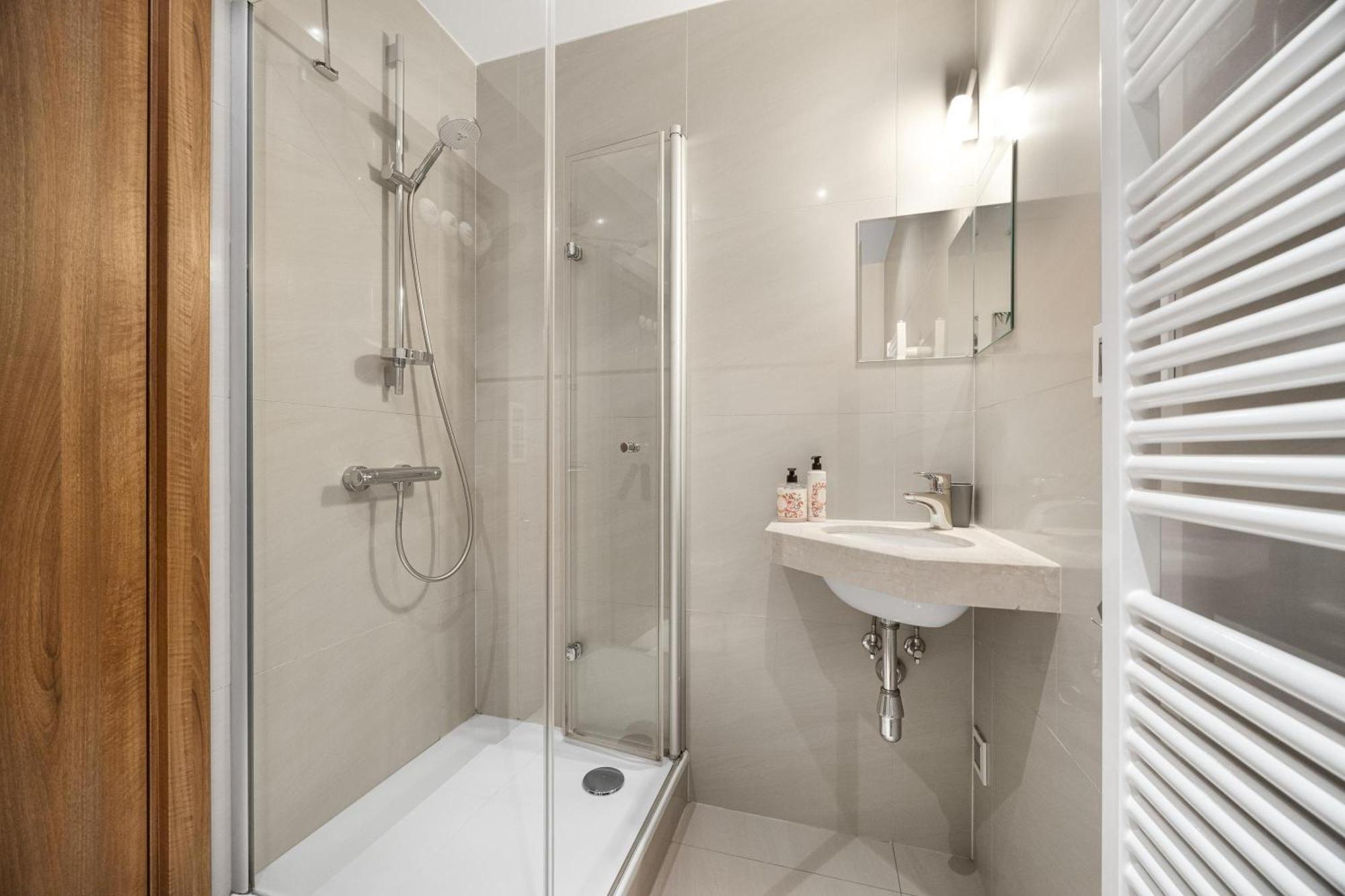 Revon Business Apartment 48 Dunajska Bratislava Exterior photo